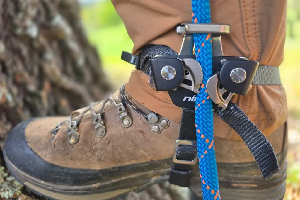the_newly_redesigned_ninja_foot_ascender_by_harken_safety_rescue_is_a_lightweight_high-perfor.webp